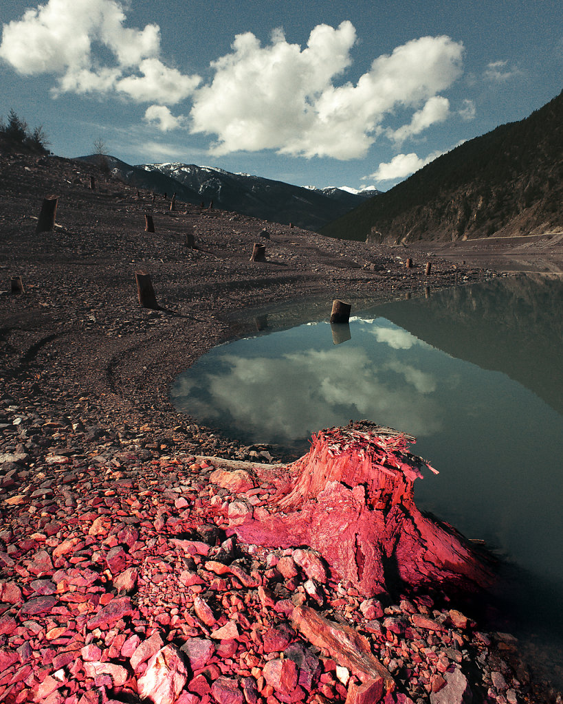 "Benoit Paille" photography art fascinating chiaroscuro surreal "abandoned landscapes" colorful light dystopia